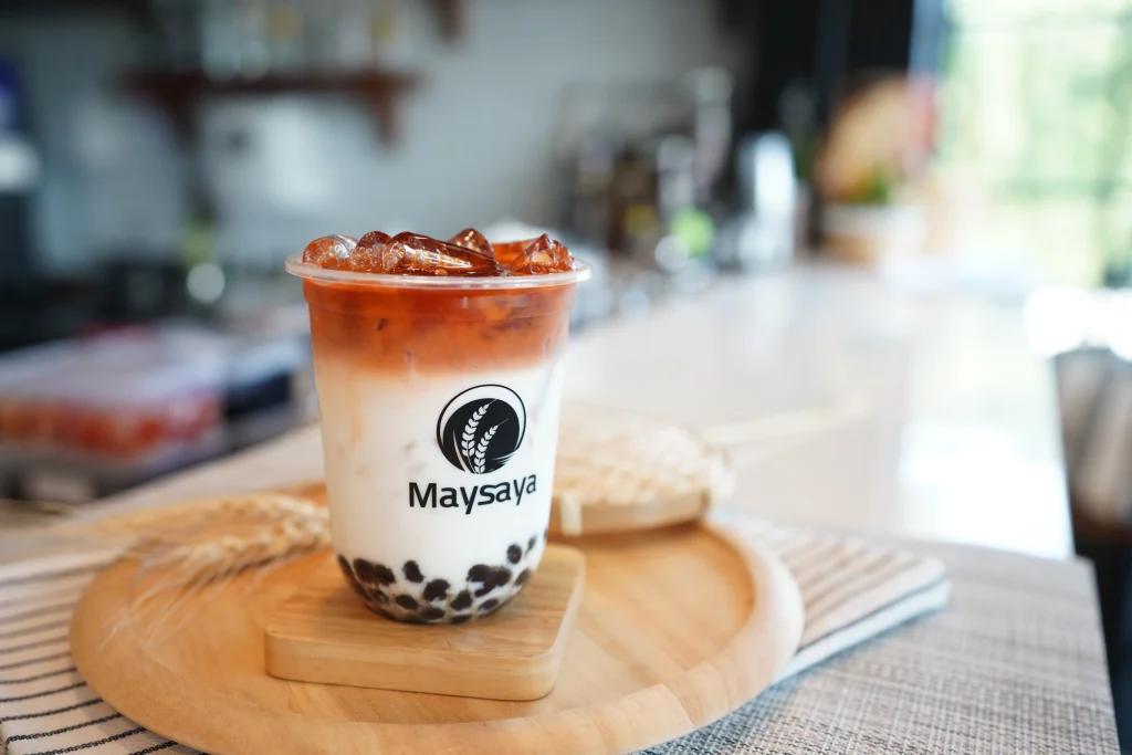 ชาไทย Thai Tea Latte + Grass Jelly
